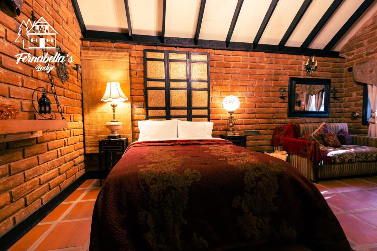 Fernabella'S Lodge บาเย เด กัวลาลูเป ภายนอก รูปภาพ